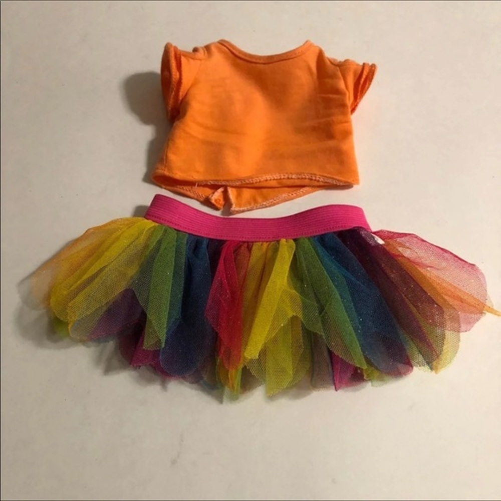 Build a Bear Skirt

Top not sure‎ on brand